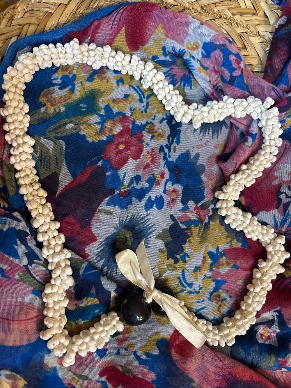 Natural Shell Bead Necklace in Ivory